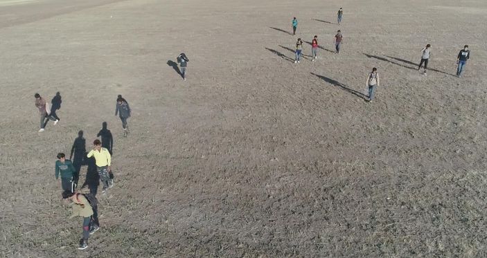 d Erzurum'da kaçak göçmenlerin umuda yolculuğu