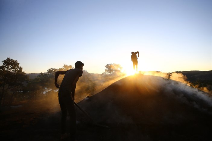 Konya'da mangal kömürü üreticilerinin zorlu mesaisi