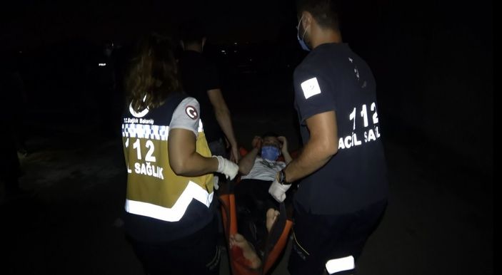 Sultangazi'de saldırıya uğrayan genci devriye gezen polis buldu