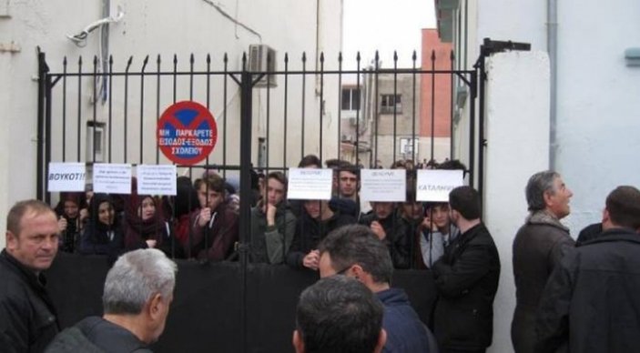 Yunanistan'dan, azınlık haklarını yok sayan medrese kararı
