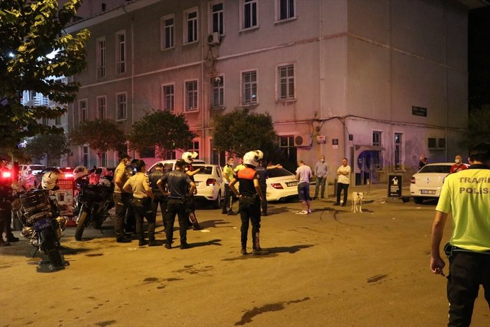 İzmir'de otomobil Yunus ekibine çarptı: 4 yaralı