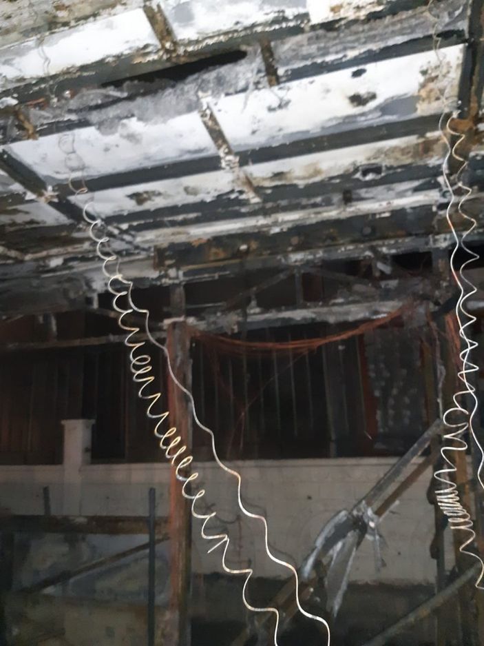 Antalya'da park halindeki otobüs yandı