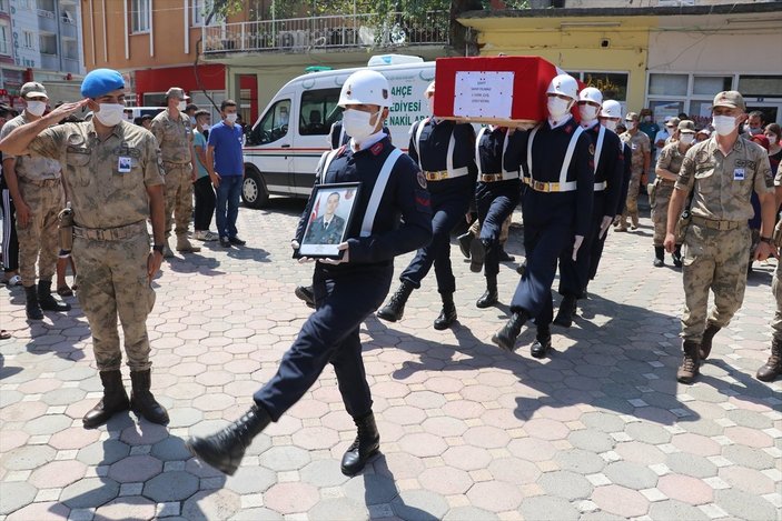 Giresun'da şehit olan Uzman Çavuş Sami Yılmaz son yolculuğuna uğurlandı