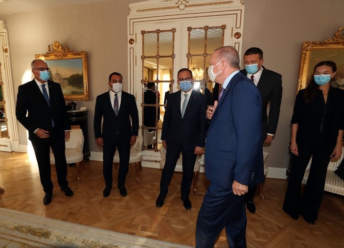 Cumhurbaşkanı Erdoğan, Avrupa şampiyonu voleybolcularımızı kabul etti