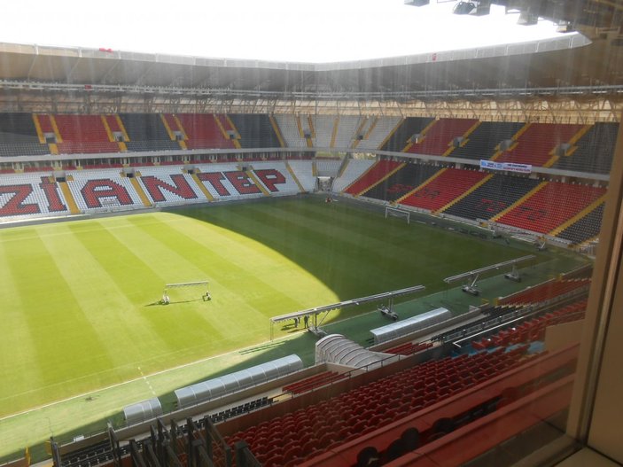 Hatayspor-Başakşehir maçı Gaziantep'te oynanacak