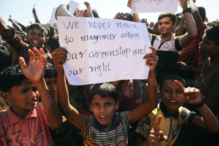 Myanmarlı askerler: Arakanlı Müslümanlara soykırım yaptık