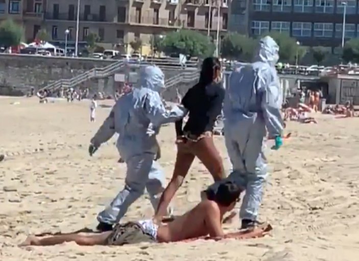 İspanya'da virüslü kadın denizde yakalandı