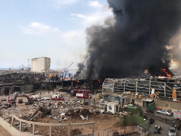 Lübnan'ın Beyrut Limanı’nda yangın