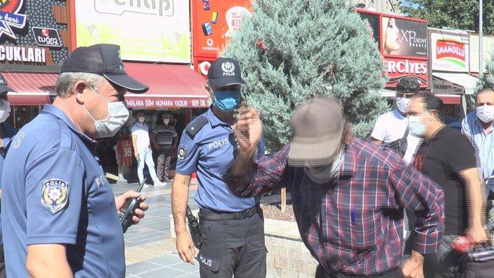 Kayseri'de maske cezası yiyen vatandaştan polise tepki