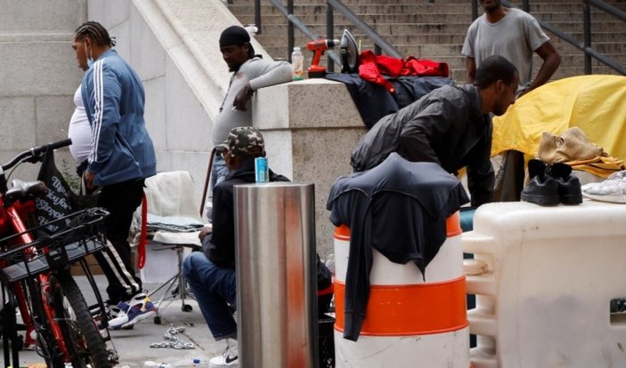 New York'ta 100 binden fazla öğrenci evsiz