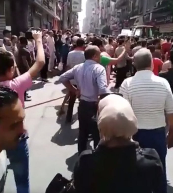 Mısır'da bir gencin öldürülmesi, halkı sokağa döktü