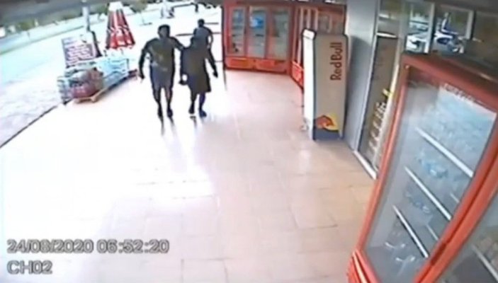Antalya'daki dükkanında 1,5 aydır hırsızlık nöbeti tutan eski kick boksçu, hırsızları yakaladı