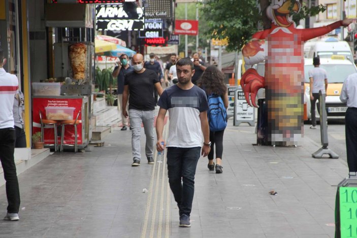 Adana ve Diyarbakır’da vaka artışına rağmen maske takılmıyor