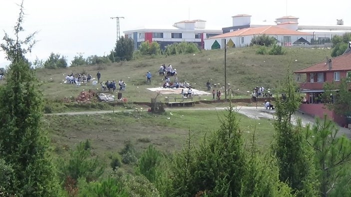 Zonguldak'ta üzerine dolap devrilen minik Ebrar kurtarılamadı