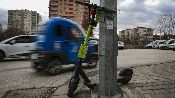 Elektrikli Scooter nasıl kullanılır? Elektrikli Scooter Yönetmeliği nedir? E-Scooter Yönetmeliği detayları...