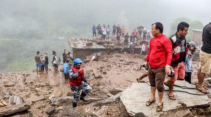 Nepal’de toprak kayması: 11 ölü 20 kayıp