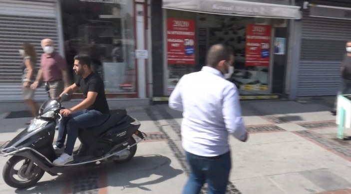 Edirne'de maske denetimi yapan polisi kandırmaya çalıştı