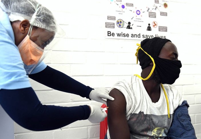 Oxfam: Koronavirüs aşılarının yarısını zengin ülkeler aldı