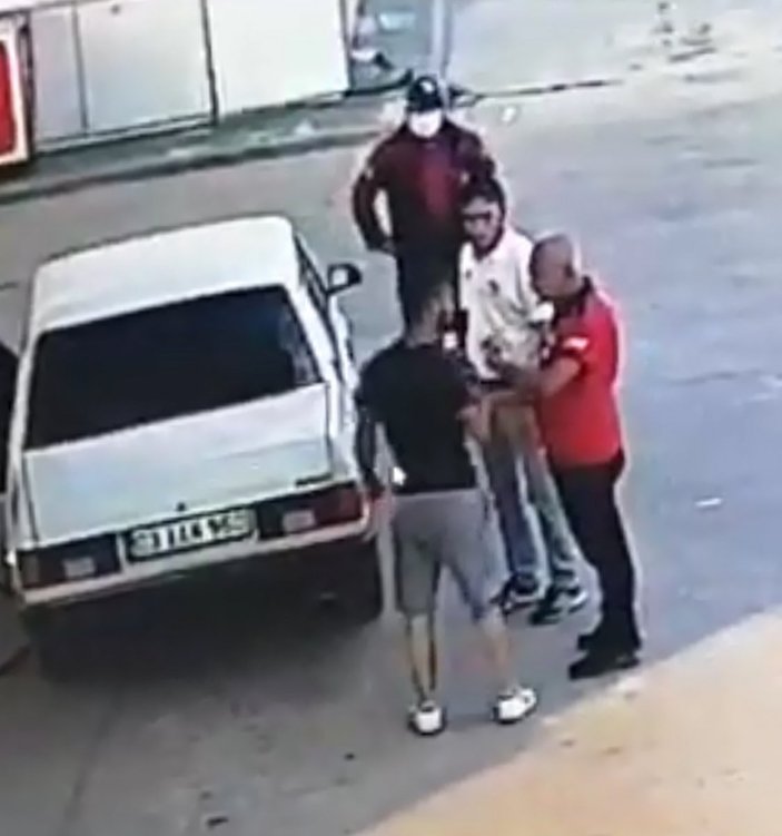Afyonkarahisar'da tartıştığı istasyon görevlisine otomobiliyle çarptı