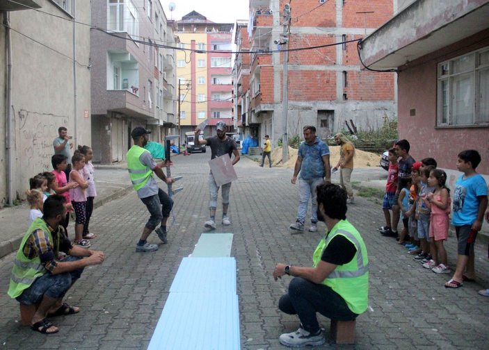 Trabzon'da defile yapan işçilere, oyunculuk teklifleri geliyor