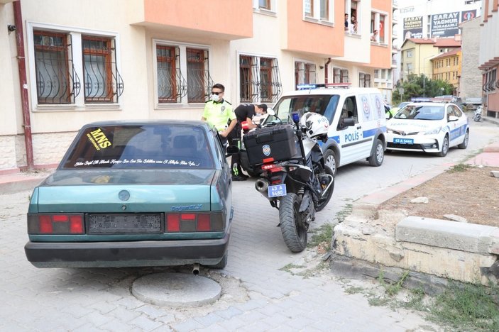 Kütahya'da polisten kaçan sürücüye arabasının parası kadar ceza