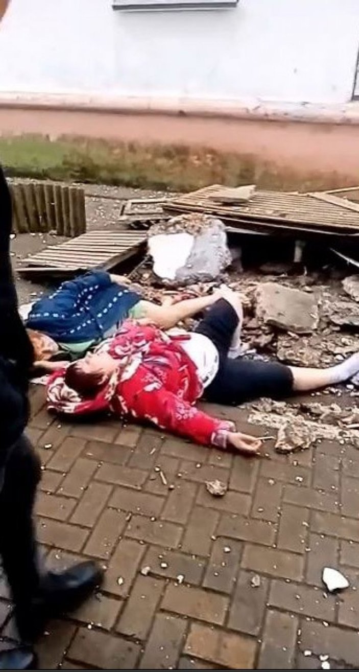 Rusya'da çöken balkon iki kadının üzerine düştü
