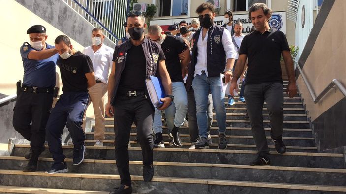 d Şişli'de bir kişinin öldürüldüğü husumetli iki grubun kavga görüntüleri