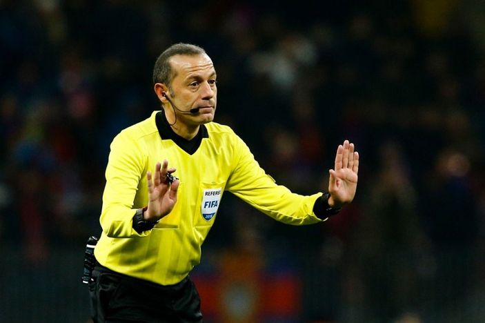 UEFA'dan Cüneyt Çakır'a görev