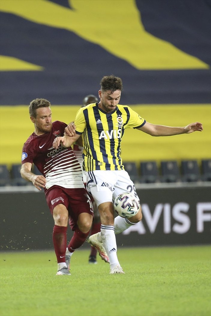 Fenerbahçe 9 kişi kalan Hatayspor ile berabere kaldı