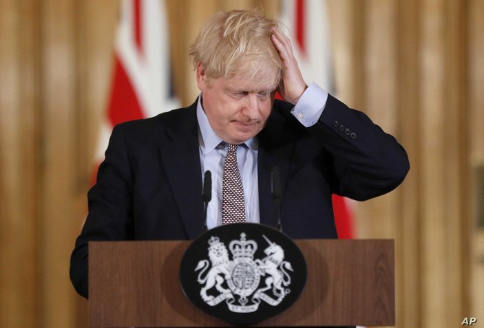 Boris Johnson: İngiltere tehlikeli bir dönüm noktasında