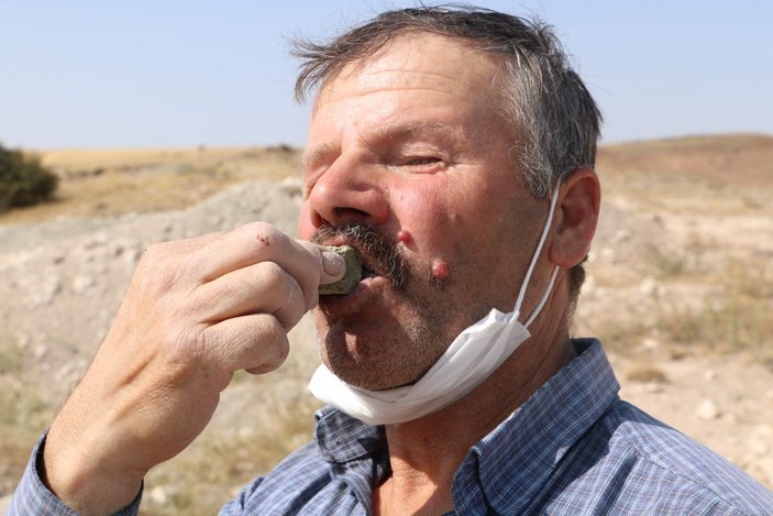 Sivas'ta şifa bulmak için toprak yiyen köylüler