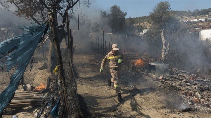 Midilli'deki Moria kampında yine yangın