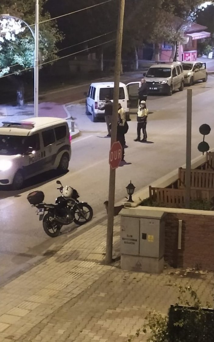 Bursa'da polisten kaçan sürücü biber gazı ile etkisiz hale getirildi