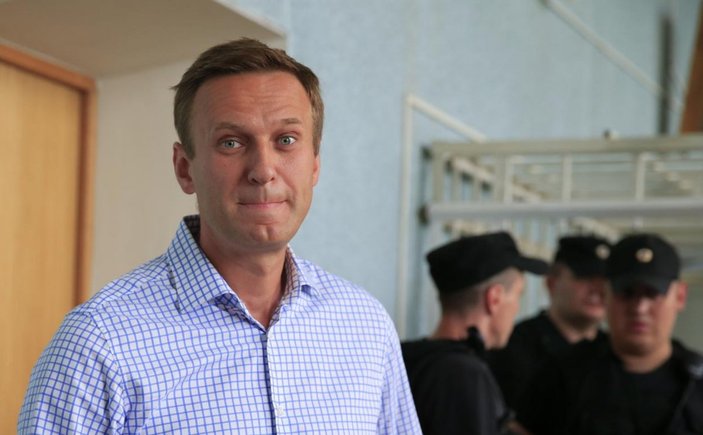 Rus muhalif Aleksey Navalnıy taburcu edildi
