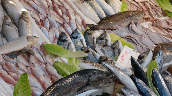 Mersin'de balık fiyatları düştü