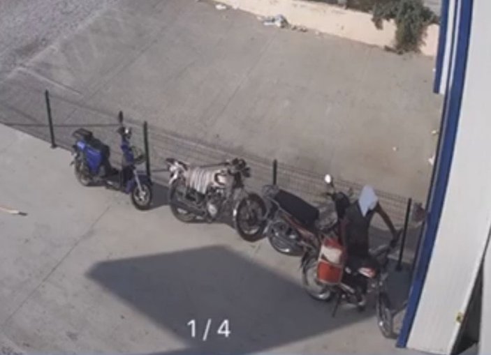 Konya'da kafasına karton geçirip motosiklet çaldı