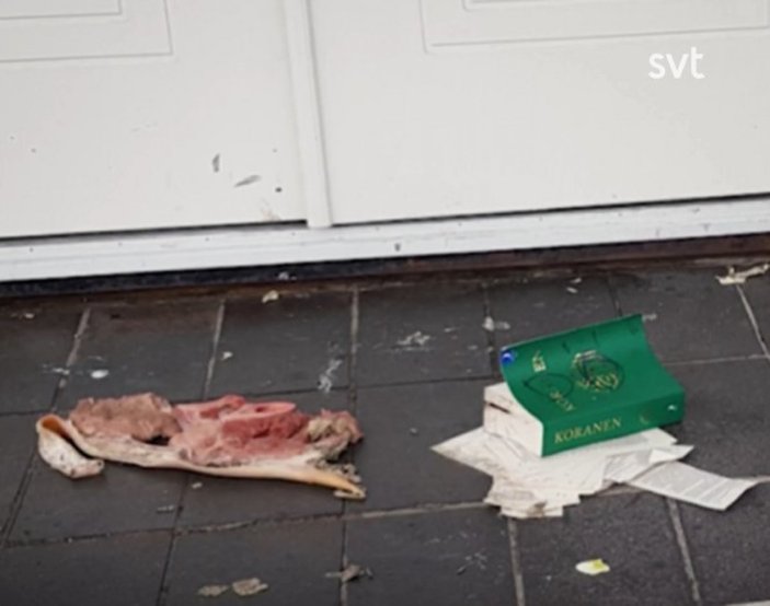 İsveç'te Kur'an-ı Kerim'i domuz kıymasıyla karıştırıp attılar