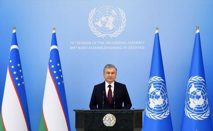 Özbekistan Cumhurbaşkanı BM'de ilk kez Özbekçe konuştu