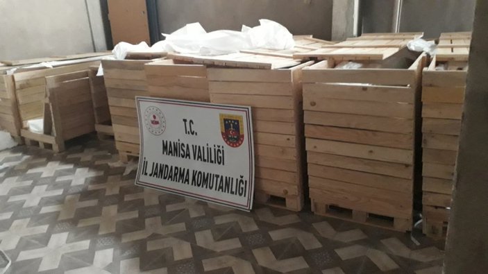 Manisa’da sahte belge ve kimlikle 300 bin liralık hırsızlık