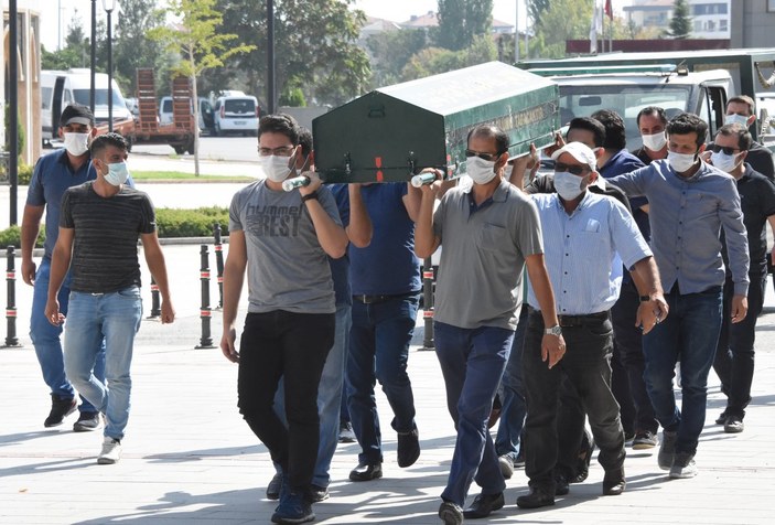 Konya'da öğretmen çift dersteyken kızları 7'nci kattan düşüp hayatını kaybetti