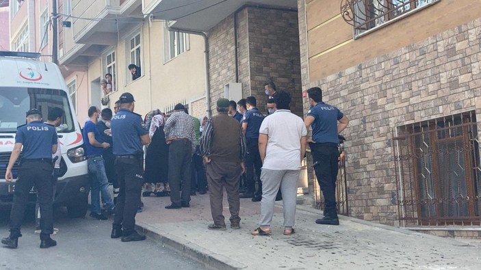 Arnavutköy'de eşi ile arkadaşını öldüren saldırgan yakalandı