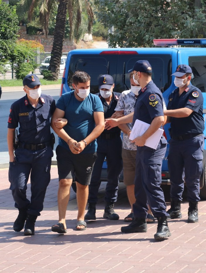Antalya'da 1 ton bakır çaldılar: Yakalandılar