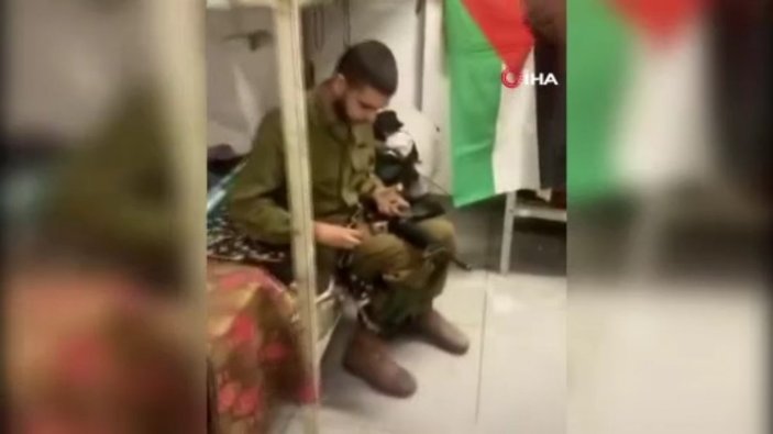 İsrail'de bir asker odasına Filistin bayrağı astı