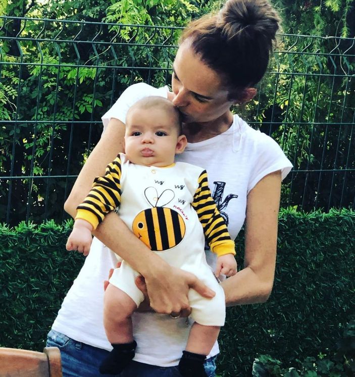 İpek Tanrıyar, oğlunu gösterdi