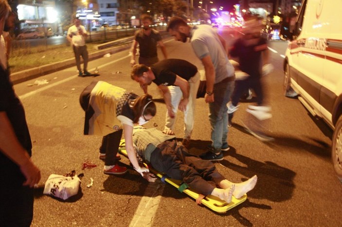 Bursa'da otomobil ile çarpışan motosikletteki çifti ölüm ayırdı