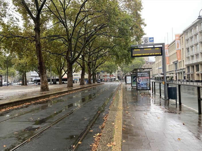 Almanya'da toplu taşıma çalışanları greve gitti