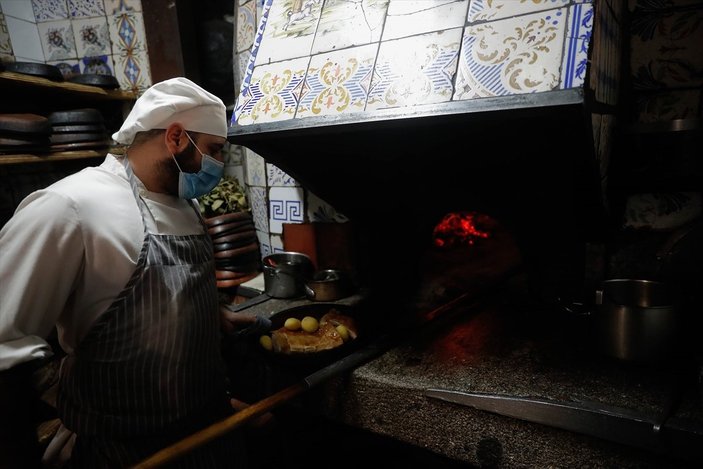 Dünyanın en eski restoranı Botin, salgına direniyor