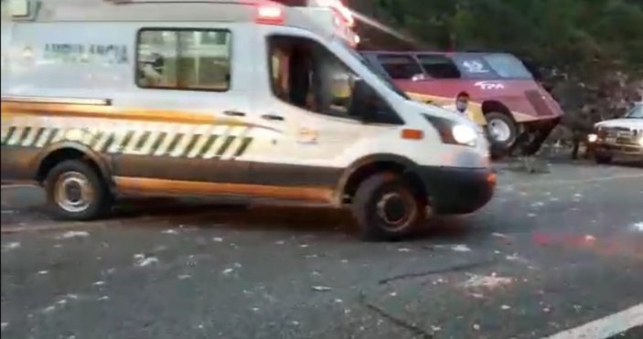 Meksika’da otobüs kazası: 13 ölü, 25 yaralı