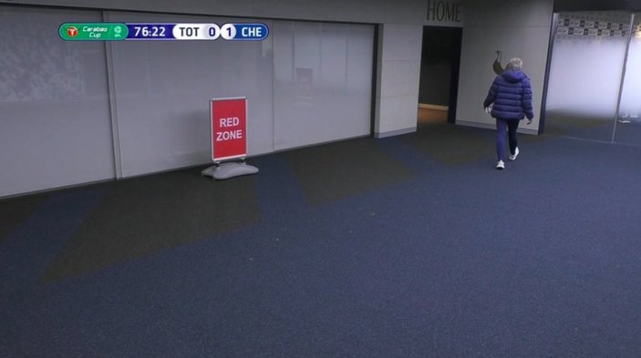 Maçın ortasında tuvalete giden Dier'i Mourinho getirdi