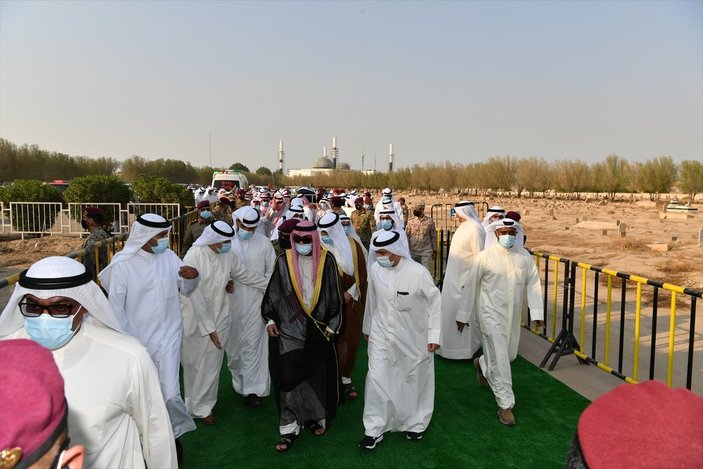 Kuveyt Emiri es-Sabah defnedildi
